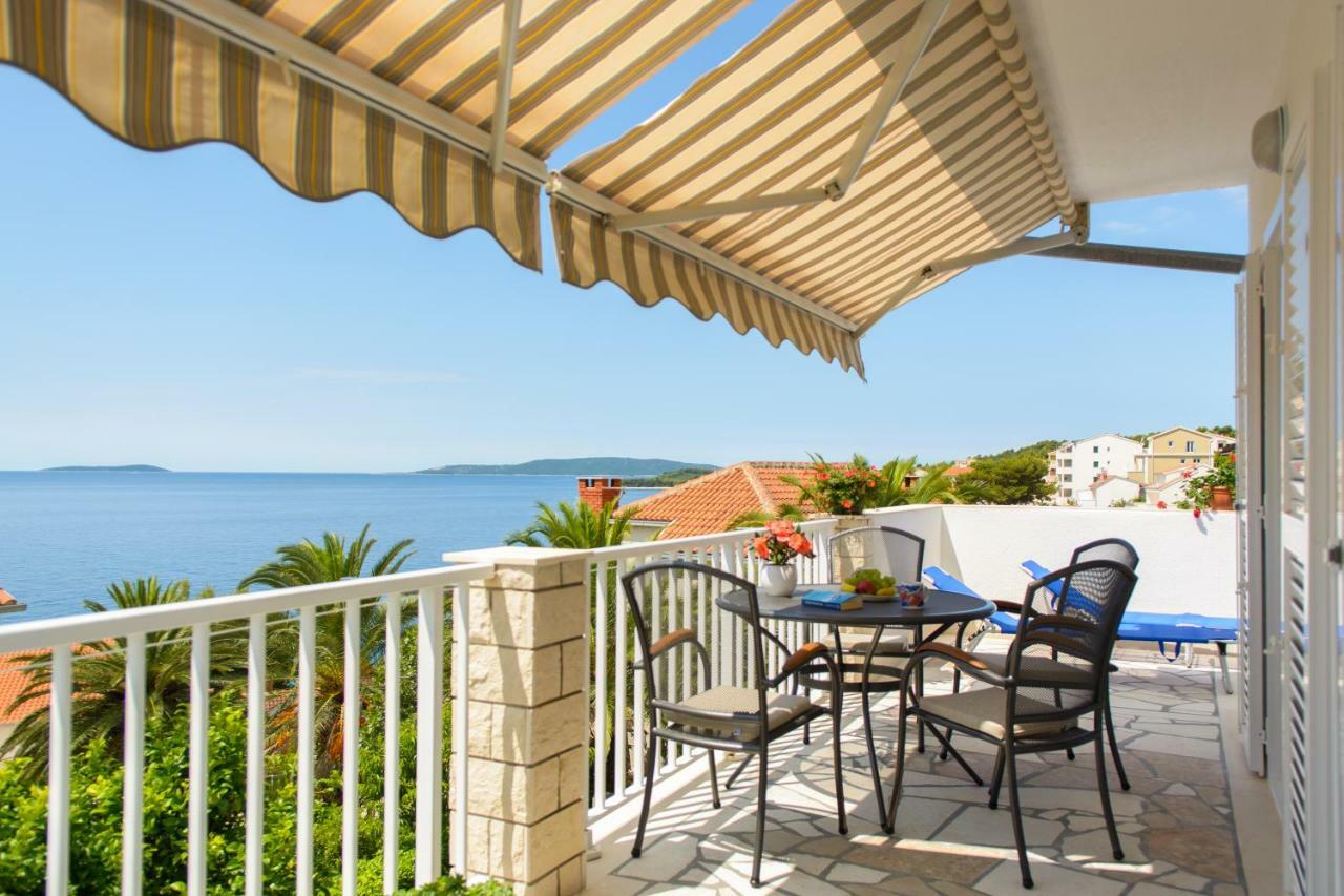 Apartments Klasan Trogir Exteriör bild