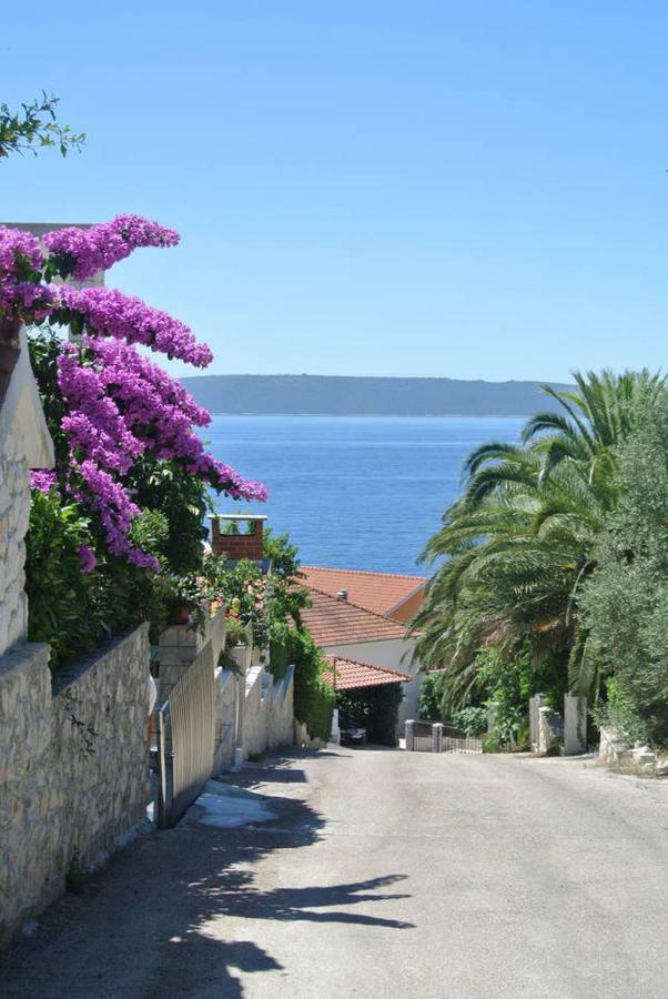 Apartments Klasan Trogir Exteriör bild